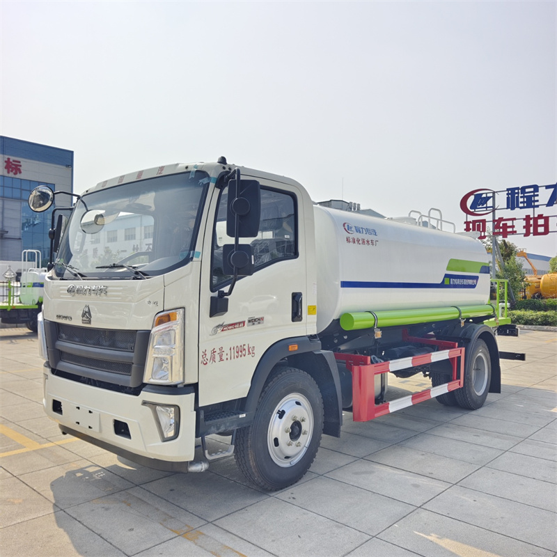 國六重汽豪沃10方灑水車